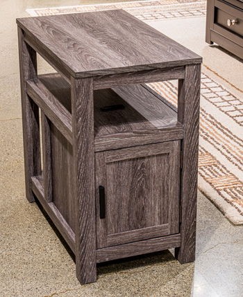 Fendenmore - Two-tone - Chair Side End Table