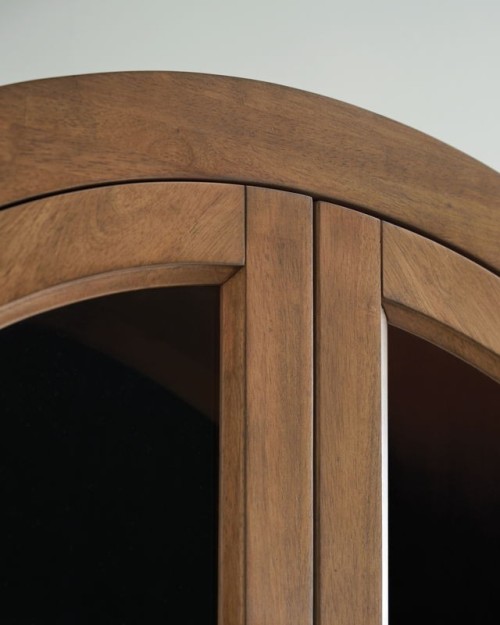 Dagandale - Natural / Black - Accent Cabinet