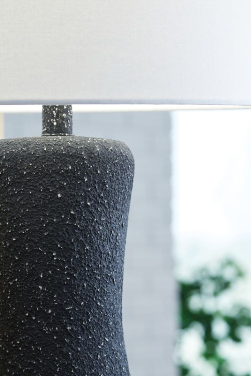 Maykins - Black - Metal Table Lamp