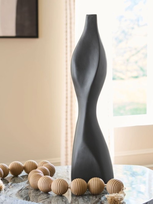 Judsen - Black - Vase - 21.25"