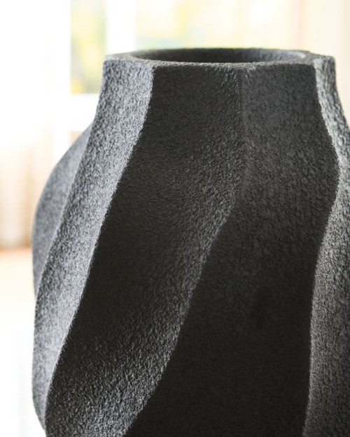 Judworth - Black - Vase - 17'