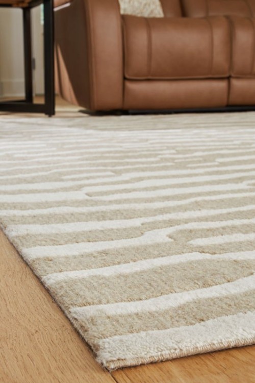 Corrbell - Beige / White - Medium Rug