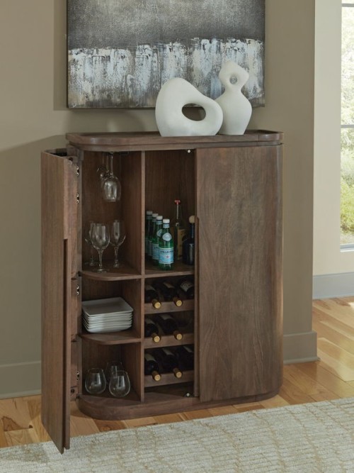 Landermont - Medium Brown - Bar Cabinet
