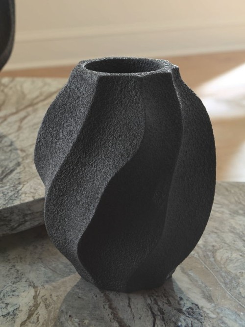 Judworth - Black - Vase - 17'
