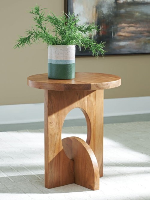 Hollbourne - Brown - Accent Table