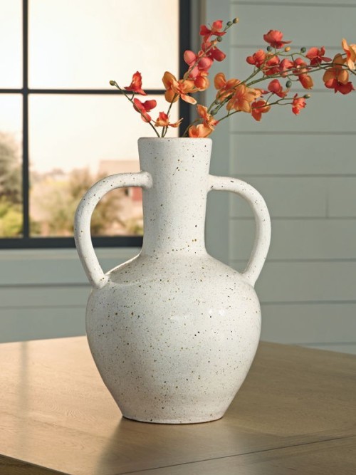 Dallinworth - White / Black - Vase - 15.75"