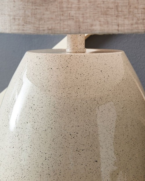 Linas - Cream / Beige - Metal Table Lamp