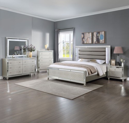 Cristian - King 4 Piece Bedroom Set - Champagne