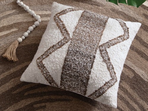 Brettwood - Ivory / Brown - Pillow (Set of 4)