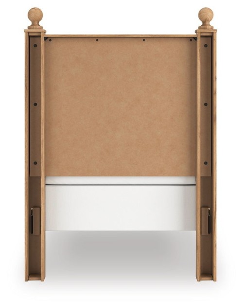Aleaport - Warm Brown - King Panel Bed