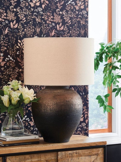 Newgerhard - Brown / Black - Metal Table Lamp