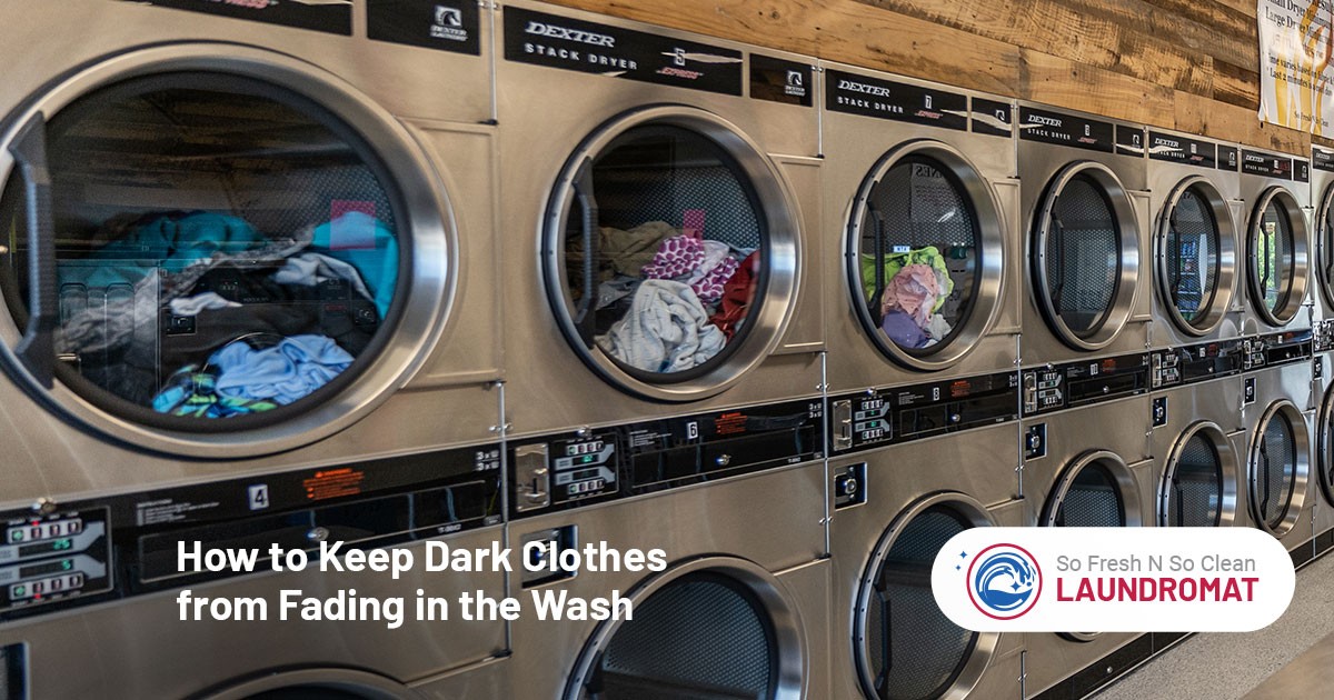 How to Keep Dark Clothes From Fading in the Wash