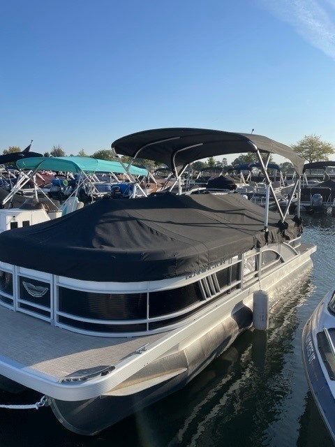 2024 BENNINGTON 22LSR W/ 150 HP YAMAHA 4-STROKE O/B