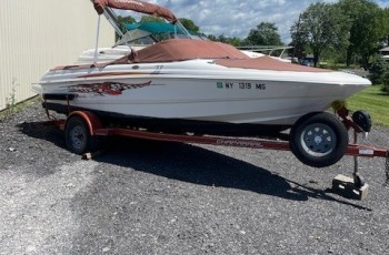2009 CHAPARRAL 180 SSI W/ SINGLE AXLE TRAILER