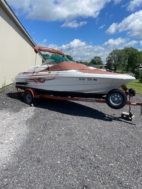2009 CHAPARRAL 180 SSI W/ SINGLE AXLE TRAILER