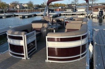 2023 BENNINGTON 22LSR W/ 150 HP YAMAHA 4-STROKE O/B