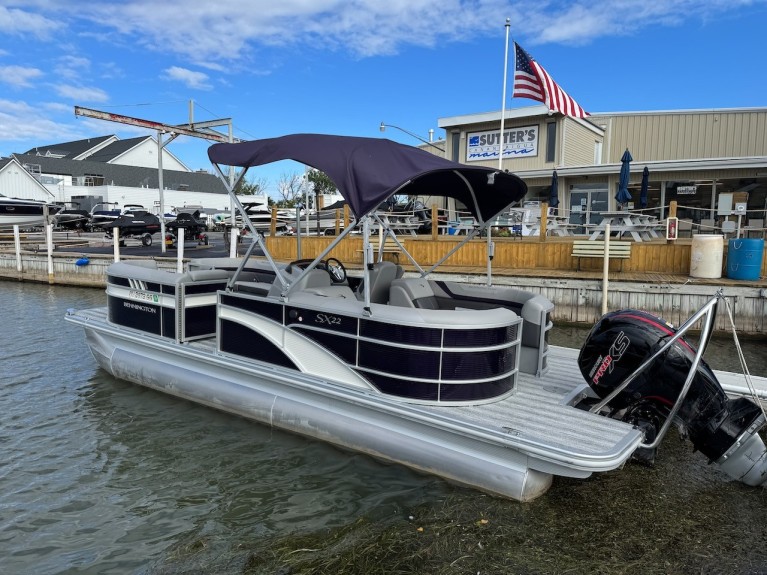 2025 BENNINGTON 22SXSR W/ 150HP MERCURY O/B