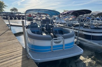 2025 BENNINGTON 22MFB W/ 150HP YAMAHA O/B
