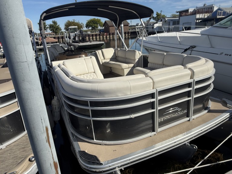 2012 BENNINGTON 2275 RCW