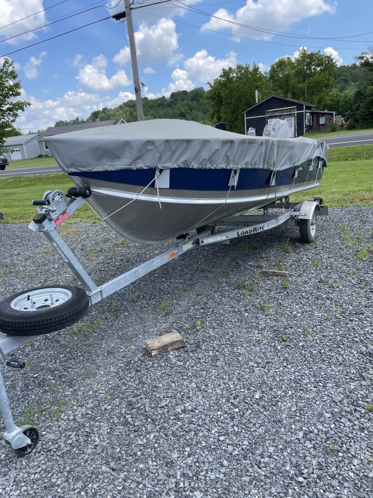 2022 LUND 1400 FURY W/ MERC 25