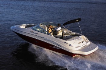 2005 SEARAY 220 SD BR W/ MERCURY 350 MAG I/O W/ PERFORMANCE DOUBLE AXLE TRAILER