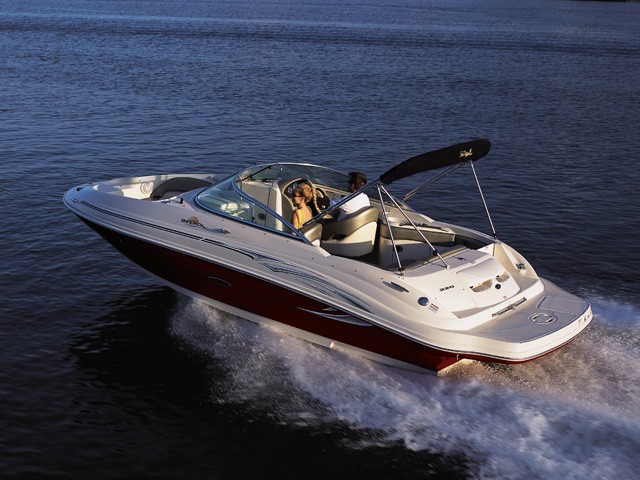 2005 SEARAY 220 SD BR W/ MERCURY 350 MAG I/O W/ PERFORMANCE DOUBLE AXLE TRAILER