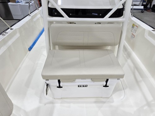2026 210 MONTAUK W/ 2026 MERCURY 200 XL V-6 4-STROKE