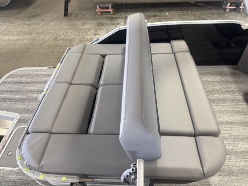 2026 BENNINGTON 22MSB W/ 200HP MERCURY O/B