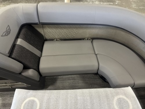 2026 BENNINGTON 22MSB W/ 200HP MERCURY O/B