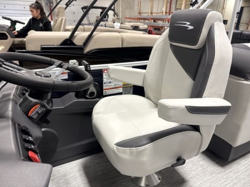 2026 BENNINGTON 22SSR W/ 150HP YAMAHA O/B