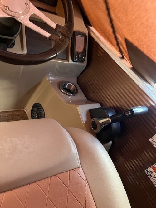 2022 BENNINGTON 22 LSR PONTOON W/ 150 HP YAMAHA O/B W/ DOUBLE AXLE BUNK TRAILER