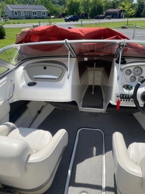 2009 CHAPARRAL 180 SSI W/ SINGLE AXLE TRAILER