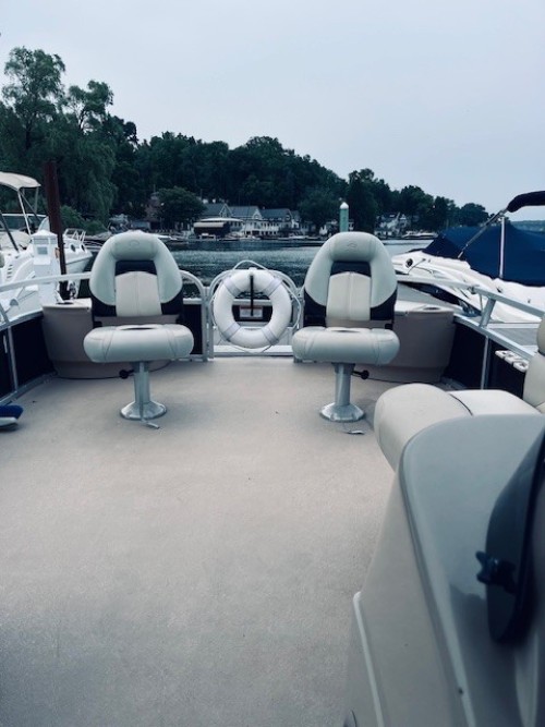 2012 SUNTRAKCER 24 DLX PONTOON BOAT W/MERCURY 115 O/B W/ TRAILMASTER  TANDEM AXLE TRAILER