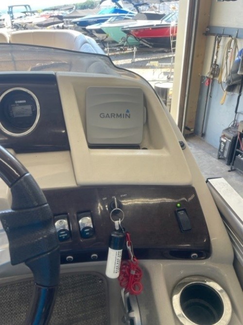 2014 BENNINGTON 2575 QCW W/ YAMAHA F 350 O/B
