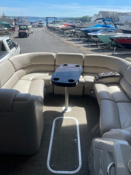 2014 BENNINGTON 2575 QCW W/ YAMAHA F 350 O/B