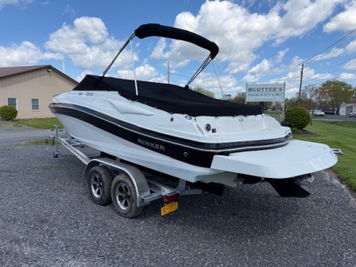 2017 RINKER 21 QX B/R W/ 4.5 L MERCRUISER I/0 W/ TANDEM AXLE YACHT CLUB TRAILER