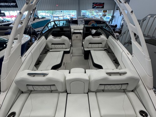 2025 REGAL LS4 W/ VOLVO 350 V8 I/0