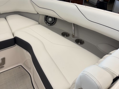 2025 REGAL LS4 W/ VOLVO 350 V8 I/0