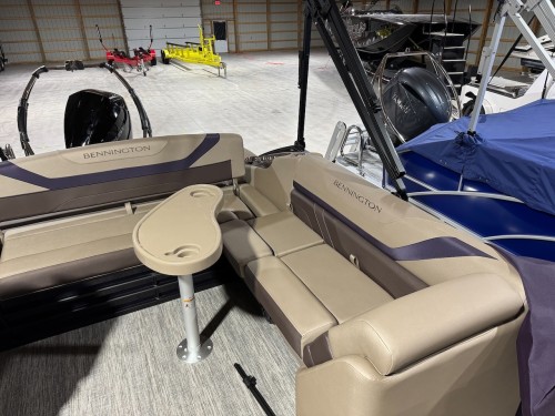2026 BENNINGTON 22SXSB W/ 200HP MERCURY O/B