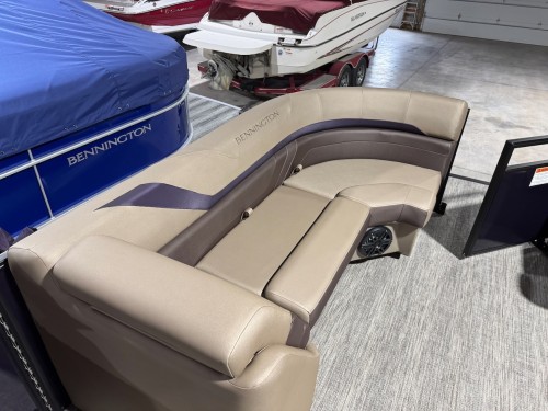 2026 BENNINGTON 22SXSB W/ 200HP MERCURY O/B