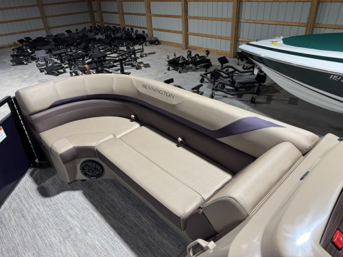 2026 BENNINGTON 22SXSB W/ 200HP MERCURY O/B