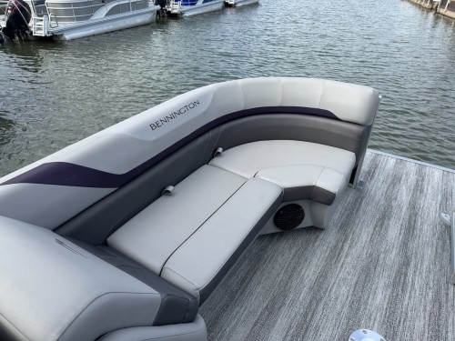 2025 BENNINGTON 22SXSR W/ 150HP MERCURY O/B