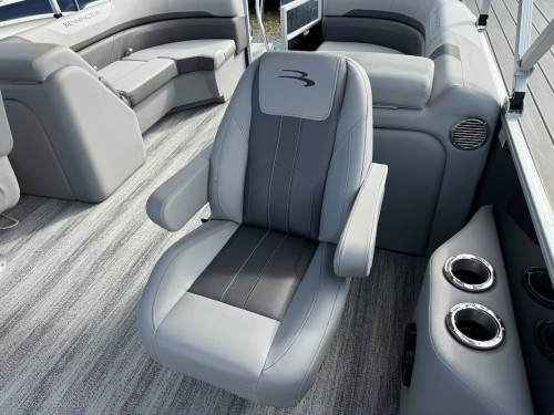 2025 BENNINGTON 22SXSR W/ 150HP YAMAHA O/B