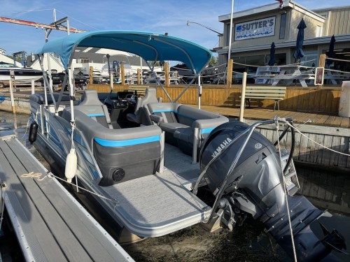 2025 BENNINGTON 22MFB W/ 150HP YAMAHA O/B