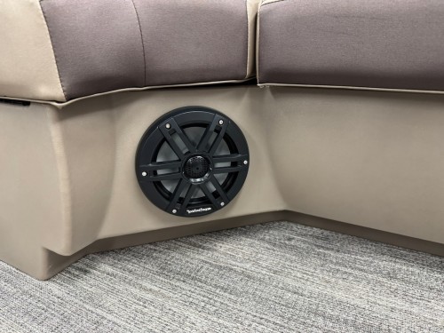 2026 BENNINGTON 22SXSB W/ 200HP MERCURY O/B