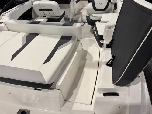 2026 REGAL 21 OBX W/ 200 YAMAHA O/B