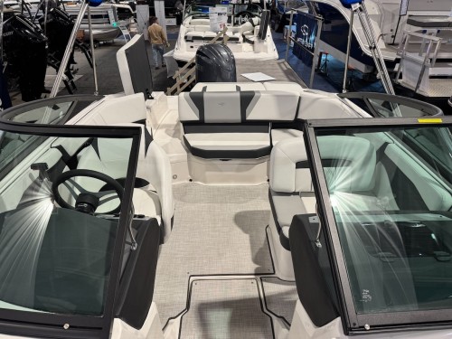 2026 REGAL 21 OBX W/ 200 YAMAHA O/B