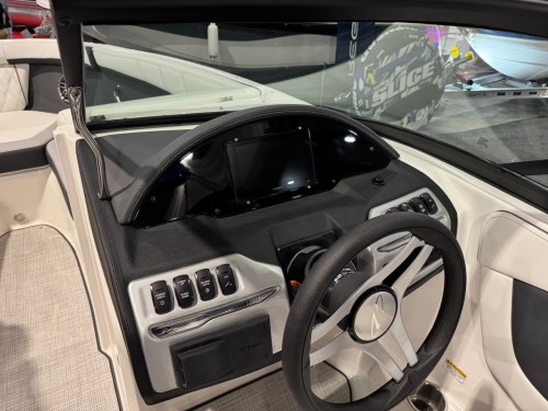 2026 REGAL 21 OBX W/ 200 YAMAHA O/B