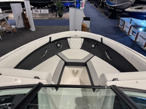 2026 REGAL 2000ES W/ 280 VOLVO I/O