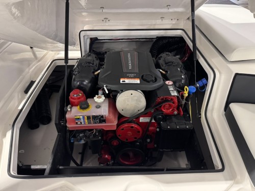 2026 REGAL 2000ES W/ 280 VOLVO I/O